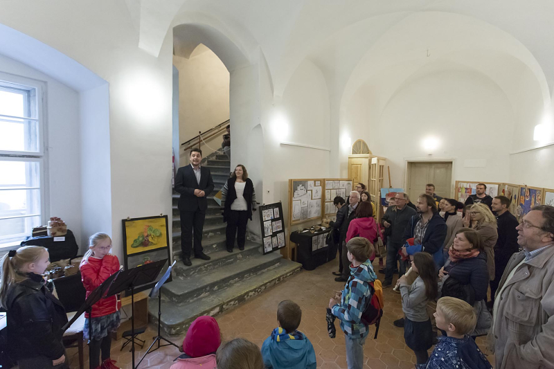 Vernisáž Sladké výstavy výtvarného oboru 22. 5. 2019 (VO)